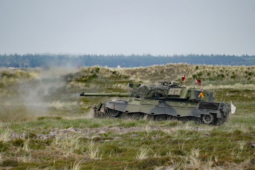Danish Leopard 2 firing- Karsten Madsen